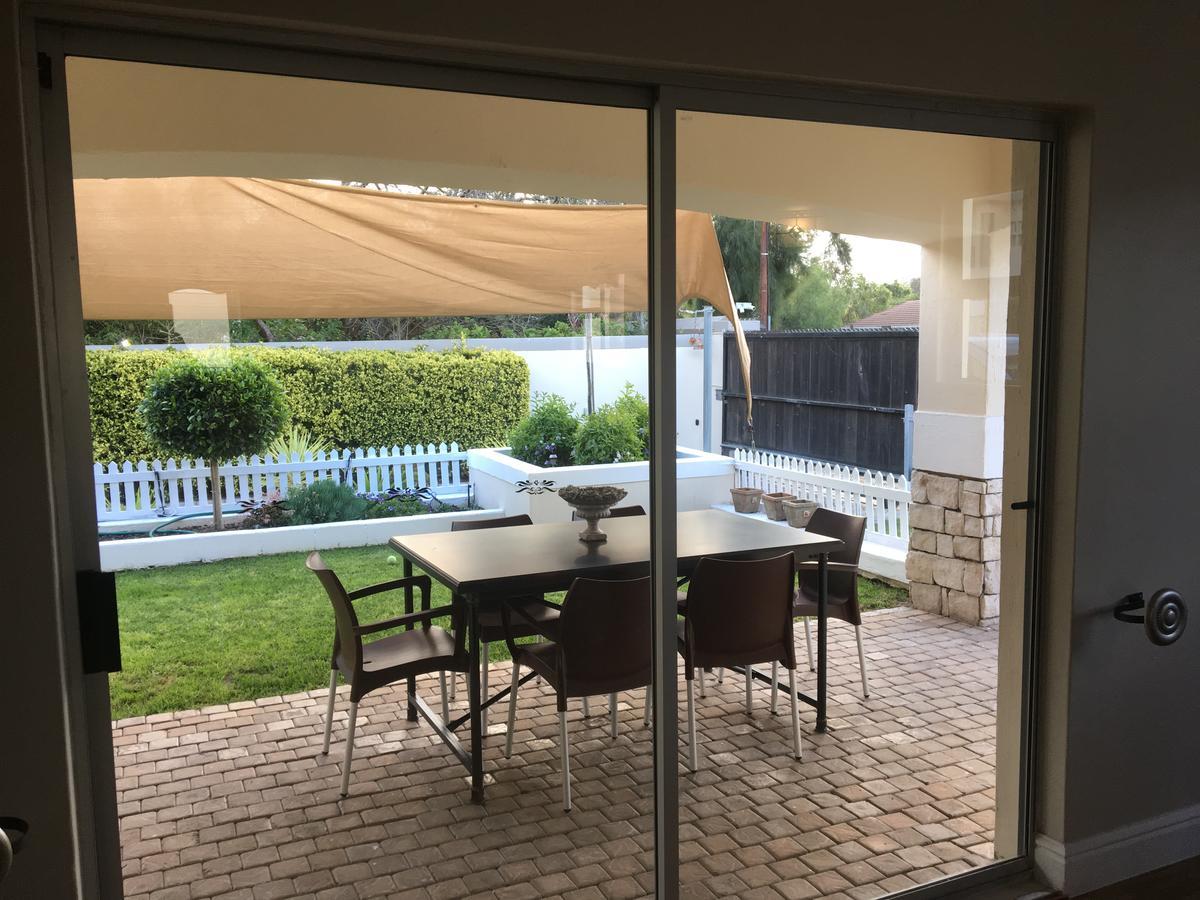 African Palm Cottage And Guesthouse Durbanville Buitenkant foto
