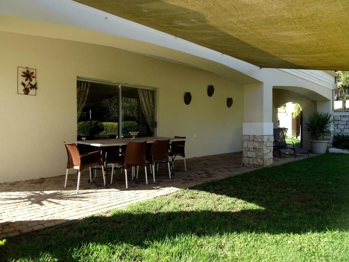 African Palm Cottage And Guesthouse Durbanville Buitenkant foto